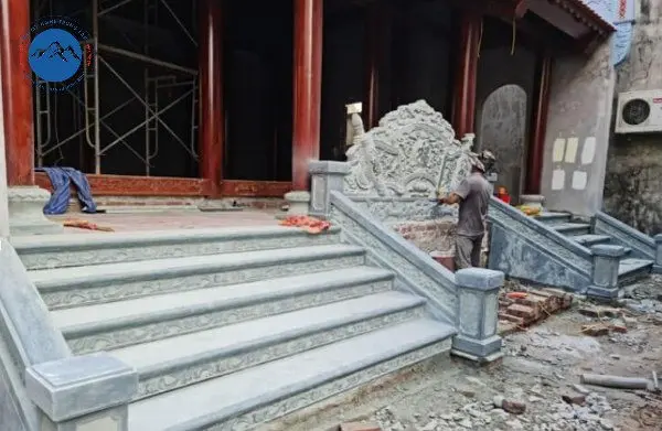 Bậc thềm đá trắng granite nhám chống trơn trượt tối ưu