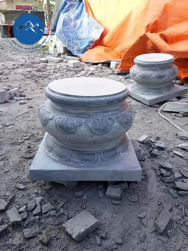 Đá kê cột gỗ kiểu dáng bẹt tạo điểm nhấn kiến trúc