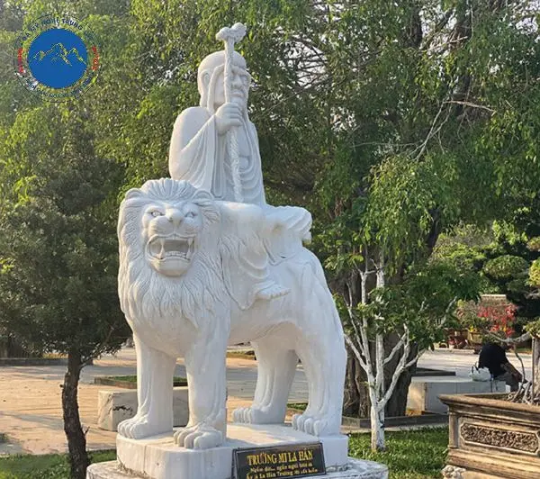Chất liệu đá sử dụng
