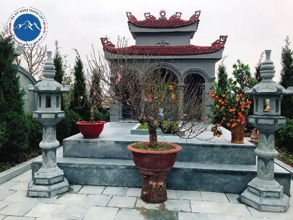 Có cần chọn ngày giờ đẹp để tiến hành lắp đặt lăng mộ không?