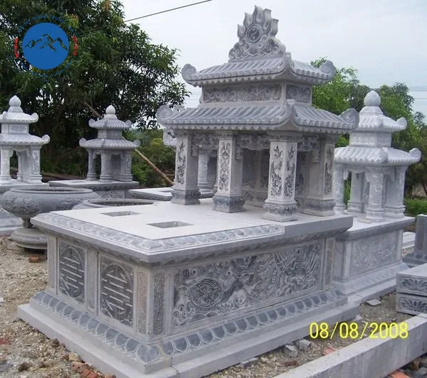 Công trình mộ đá đôi tại nghĩa trang huyện Thủy Nguyên