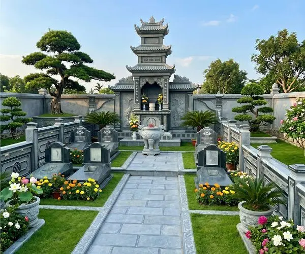 Công trình mộ đá rêu mang hơi hướng hiện đại tinh tế