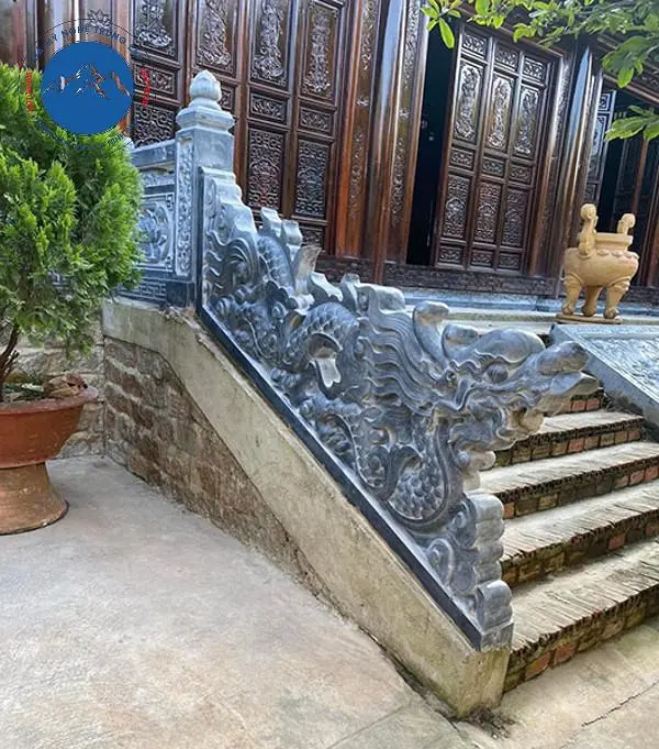 Công trình rồng đá nguyên khối bề thế tại khu lăng mộ gia tộc