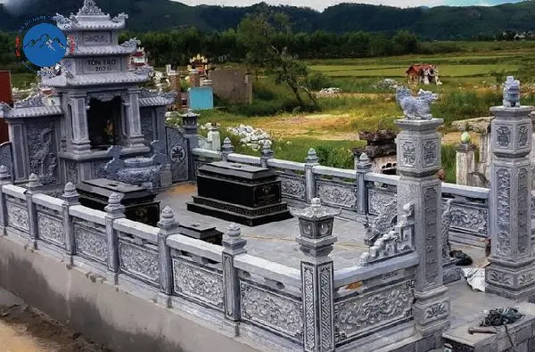 Cuốn thư đá chấn phong phong thủy hoa văn lân múa