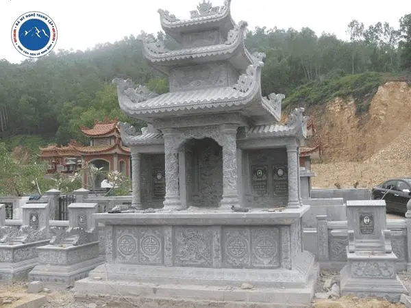 Lắp đặt mộ đá đôi cho gia tộc tại Lương Sơn