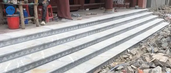 Mẫu bậc thềm đá trắng mài bóng sang trọng đẳng cấp