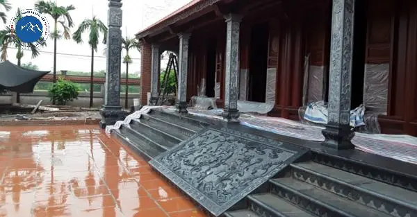 Mẫu bậc thềm đá xanh rêu chắc chắn bền đẹp