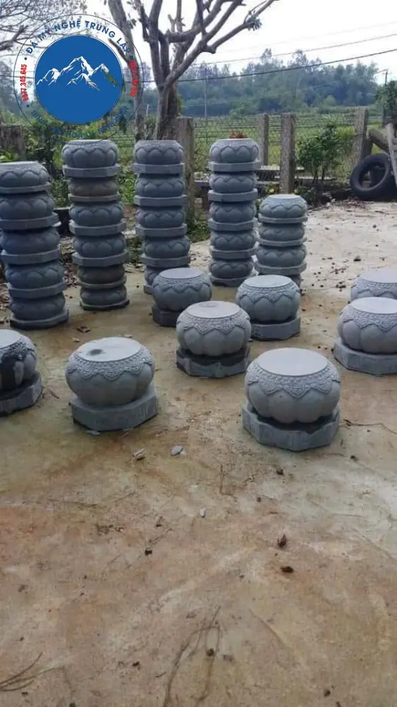 Đá kê cột gỗ vuông thiết kế đơn giản vững chãi hiện đại