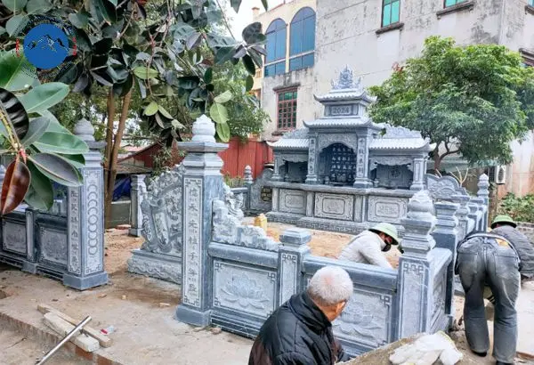 Mẫu khu lăng mộ đá phong thủy tích hợp cuốn thư trấn trạch