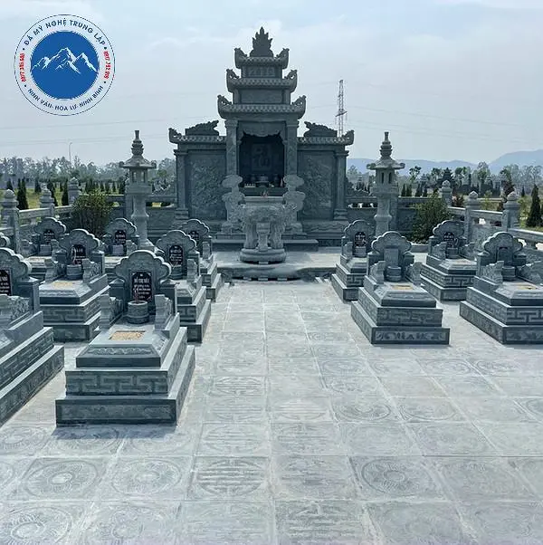 Mẫu khu lăng mộ đá xanh đen cổ điển quy mô gia đình 50m2