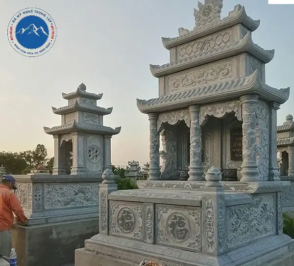 Mẫu mộ đá đôi 3 mái đơn giản sang trọng hiện đại