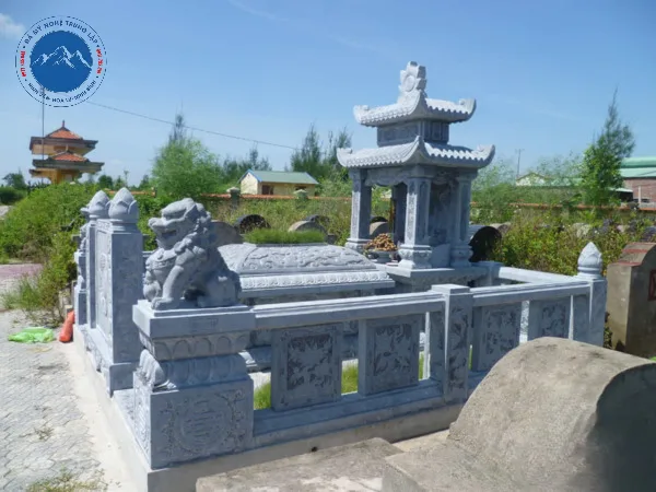 Mẫu mộ đá đôi chạm hoa văn sen kết hợp cuốn thư uy nghiêm