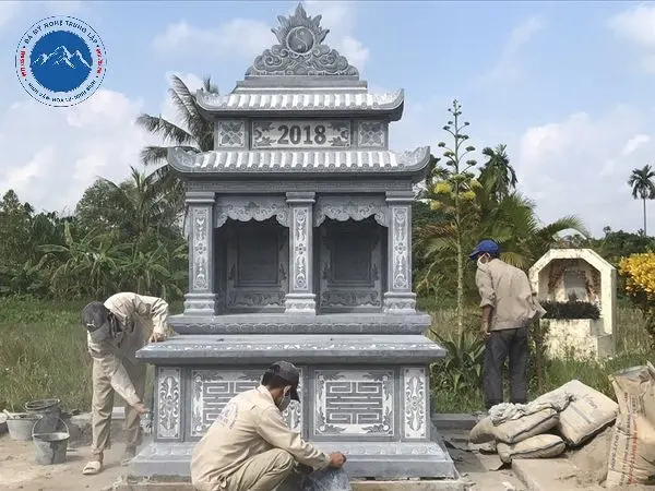 Mẫu mộ đá đôi thiết kế hiện đại trang nghiêm