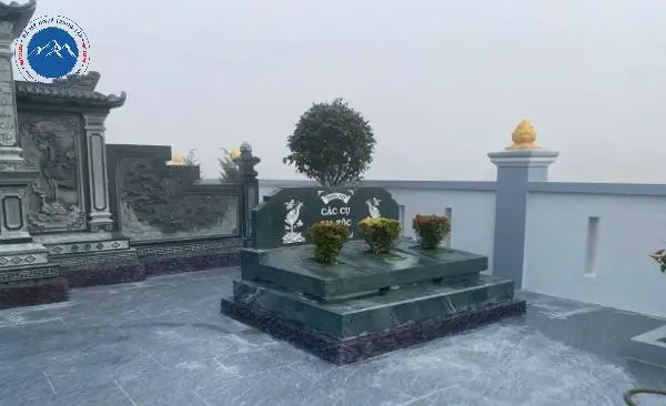 Mẫu mộ đá xanh thiết kế riêng theo yêu cầu gia đình