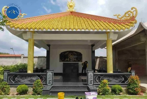 Mẫu nhà mồ đá xanh đôi có mái che đẹp mắt nhất