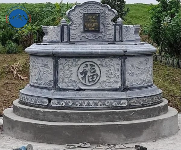 Mộ tròn đá xanh có thể chạm khắc những hoa văn gì?