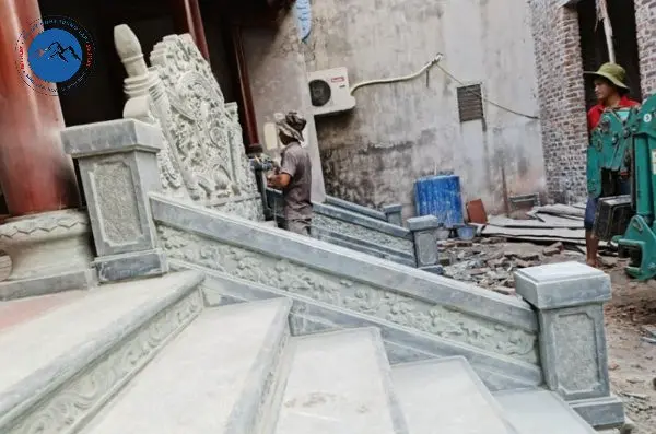 Sự kết hợp đá trắng đen tương phản đầy cá tính
