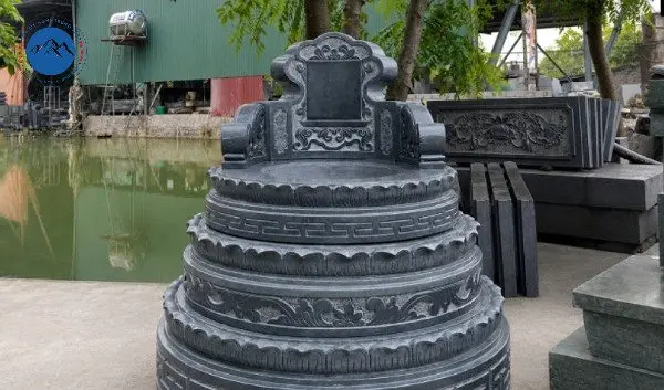 Thiết kế mộ đá tròn đá đen nguyên khối không hoa văn