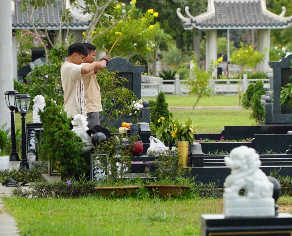 Bài sớ tạ mộ cuối năm 1
