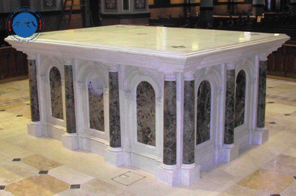 Bàn thờ bằng đá hoa cương xám lông chuột sang trọng tinh tế