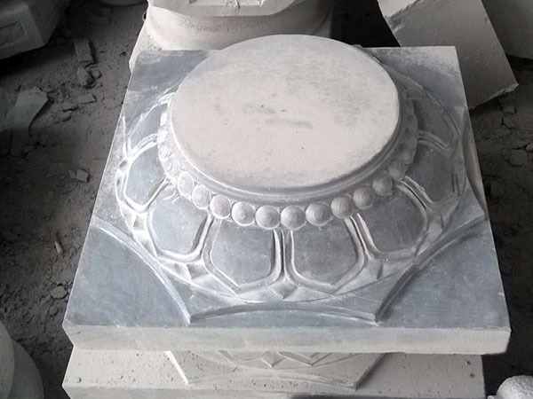 Bảo vệ cột khỏi tác động từ đất và độ ẩm