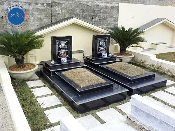 Bia mộ đá kim sa bắp gắn ảnh men sứ bền màu