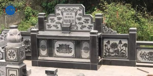 Biểu tượng vượt khó, nở rực rỡ như phẩm chất con người cao quý