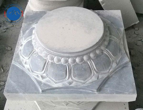 Các mẫu chân tảng đá vuông chạm tứ quý rất tinh xảo