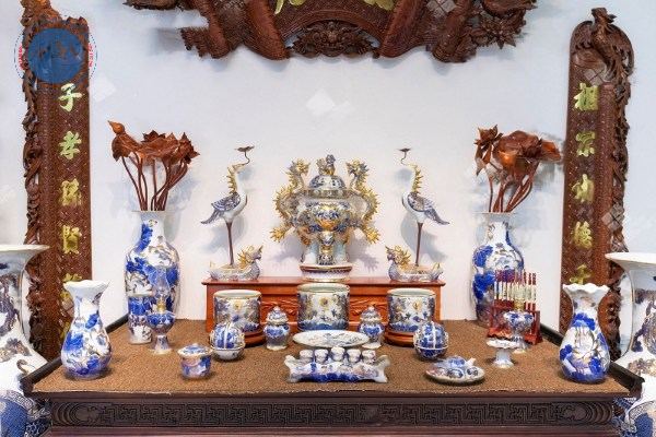 Cách đặt bát hương đúng cách trên bàn thờ