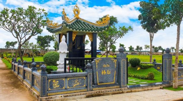 Cách đặt tên lăng mộ gia đình theo họ hoặc chữ đệm sau họ