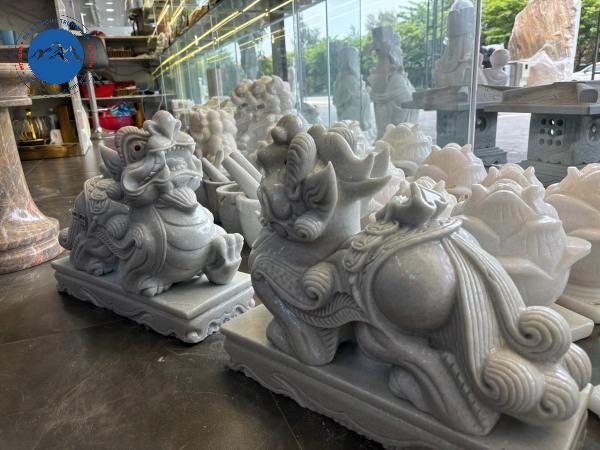 Cặp Tỳ Hưu đá xanh tự nhiên đặt trước cổng công ty