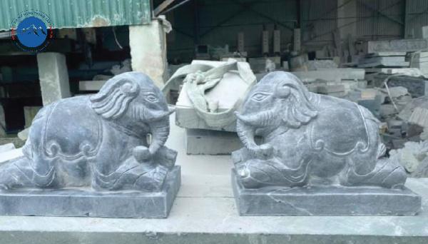 Cặp Voi đá nguyên khối thu hút tài lộc vượng khí