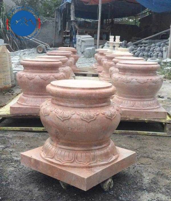 Chân tảng đá kê cột chạm sen tinh xảo Nam Định