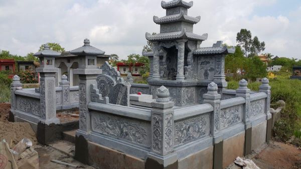 Chất liệu đá làm lăng mộ