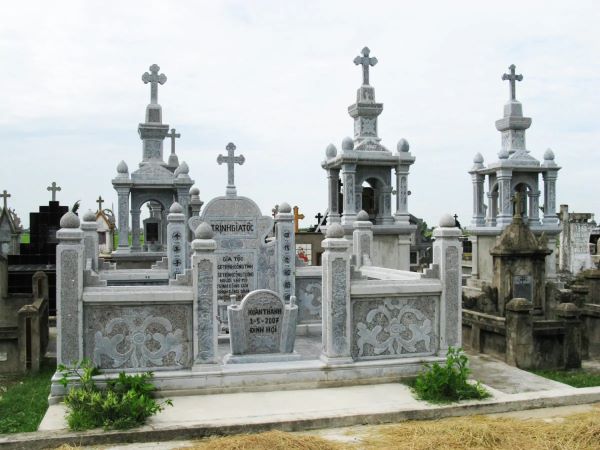 Cơ sở thi công mộ đá công giáo uy tín - Đá Mỹ Nghệ Trung Lập
