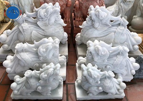 Con Tỳ Hưu đá vàng quý phái giữ của cải bền lâu