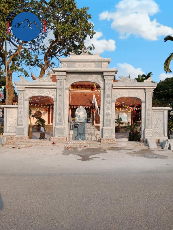 Cổng tam quan đá uy nghi cho khuôn viên lăng mộ lớn