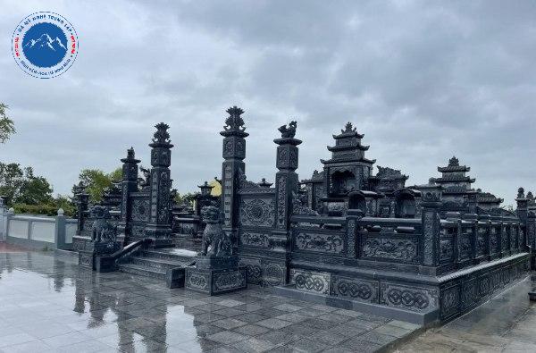 Công trình lăng mộ đá xanh rêu cao cấp tại Tây Hoa Lư