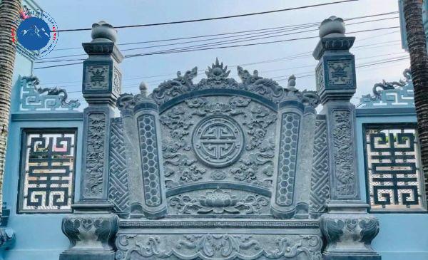 Cuốn thư đá chấn phong thủy lắp đặt tại cổng lăng mộ