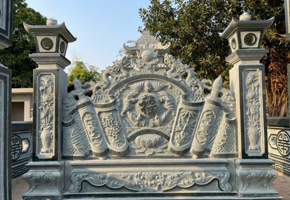 Cuốn thư đá họa tiết Tứ quý sang trọng, mang ý nghĩa phong thủy