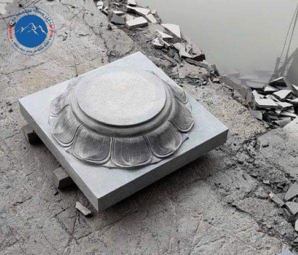 Đá kê cột gỗ đình chùa chạm hoa văn lá đề đẹp