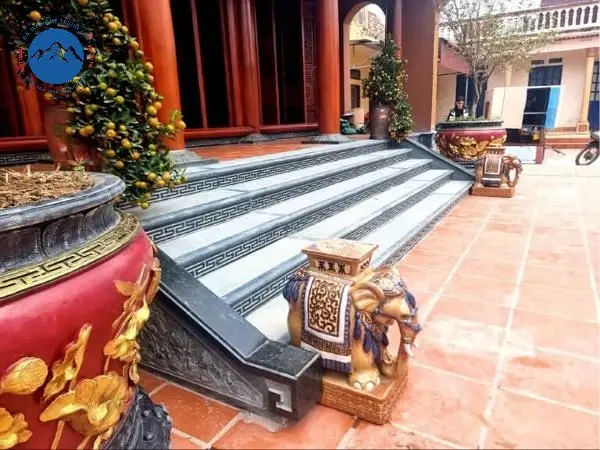 Đá xanh đen có chịu được lực va đập mạnh không?