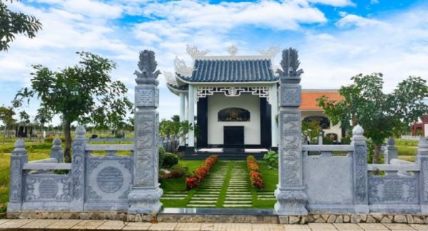 Đặt tên khu mộ theo họ + chức vị cao quý, danh giá