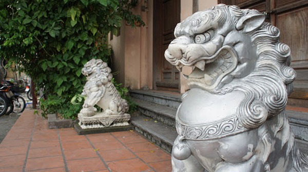 Đặt tượng Nghê theo cặp và lựa chọn kích thước