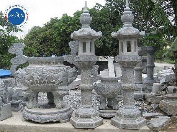 Đèn đá sân vườn nhiều kích thước lựa chọn