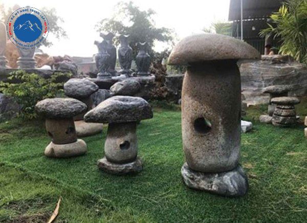 Đèn đá trang trí ngoài trời sang trọng tinh xảo