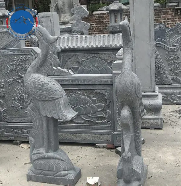 Hạc đá dọc đường kết hợp đèn đá tăng hiệu ứng thẩm mỹ