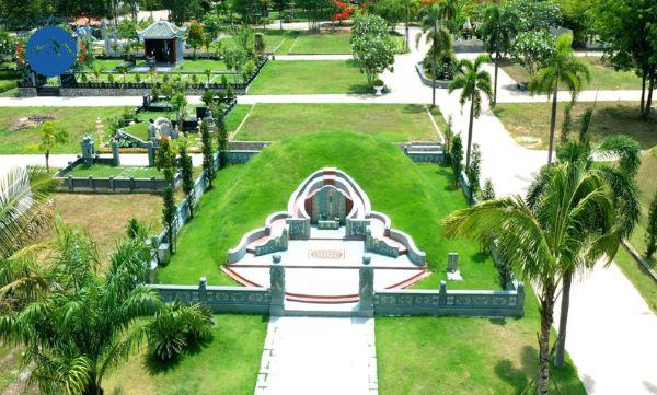 Hệ thống hoa văn linh vật và nội dung văn bia cổ kính