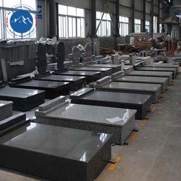 Hình ảnh đá ốp lăng mộ xanh đen bóng bẩy chuẩn thước lỗ ban