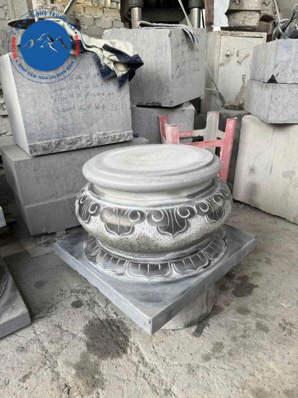 Hình ảnh lắp đặt chân tảng đá bồng cho nhà thờ họ